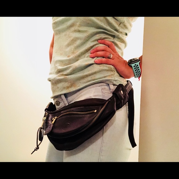 frye fanny pack